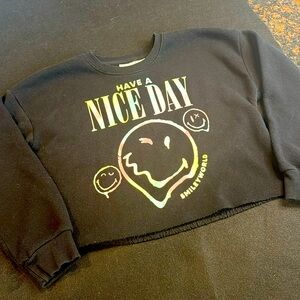 Smiley World “Have a nice day” melted smiley face crop black sweatshirt kids 6/7